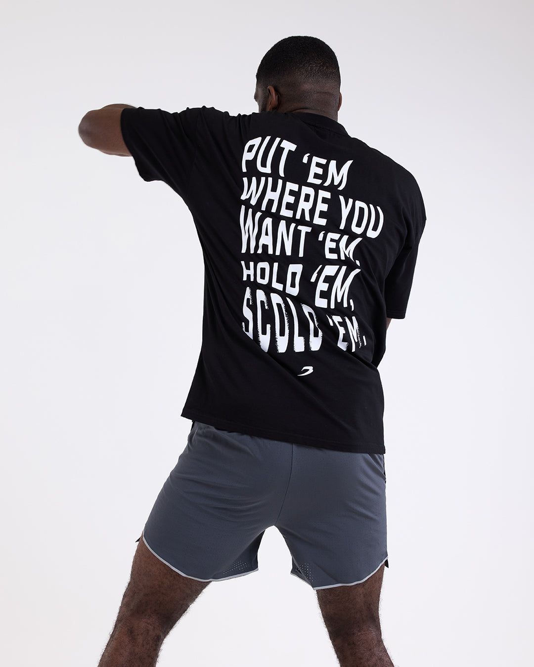 Футболка Hold 'Em Scold 'Em Oversized Чорна, XS