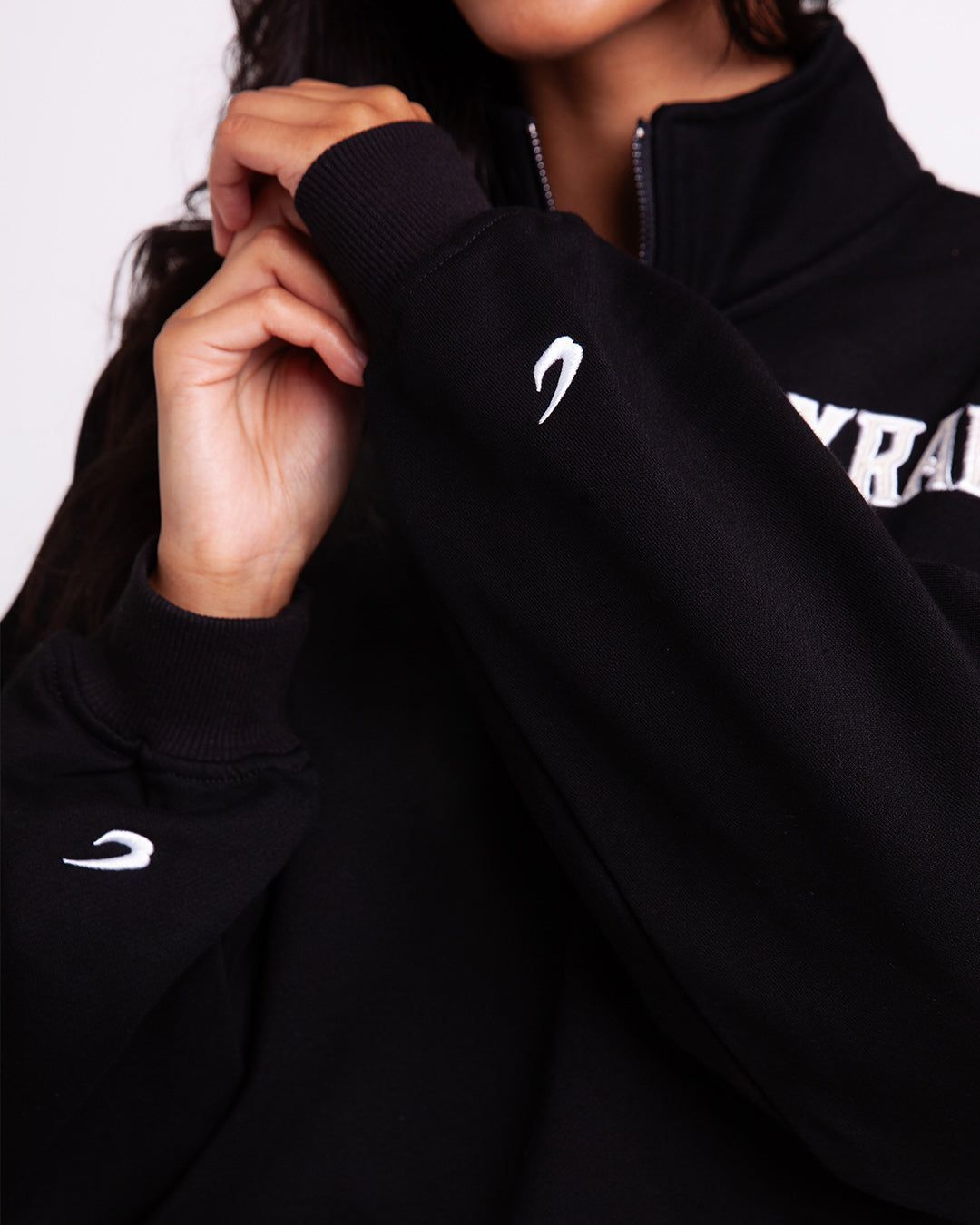 Світшот East Street 1/4 Zip Чорний, XS